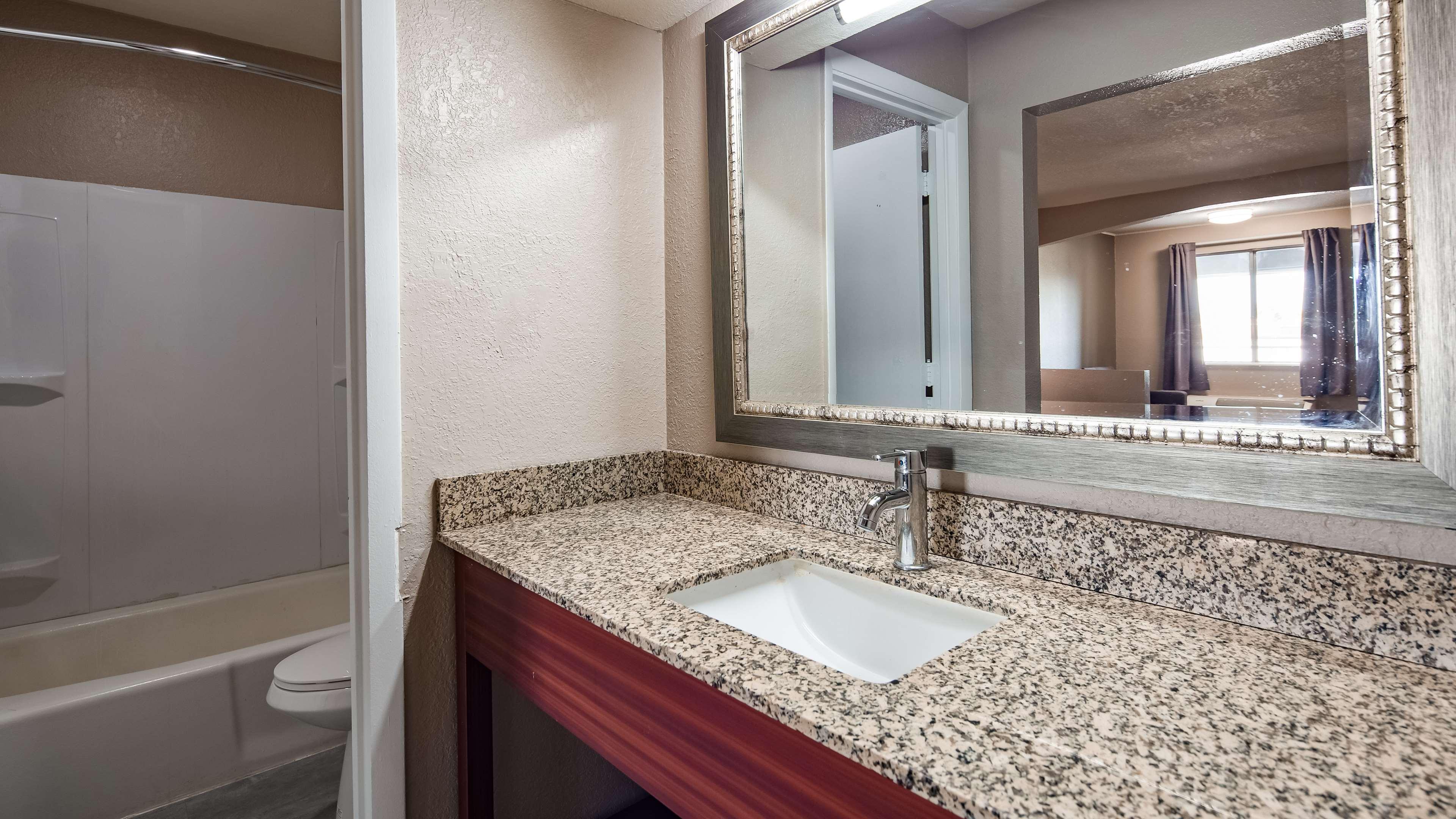 Surestay Hotel By Best Western Олэт Экстерьер фото